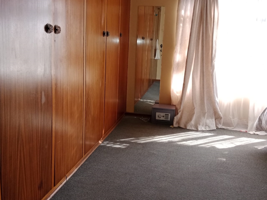 To Let 4 Bedroom Property for Rent in Kuruman Northern Cape